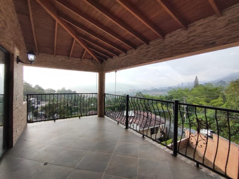 Casa-Finca disponible para Ambos en Envigado El Escobero Foto numero 1